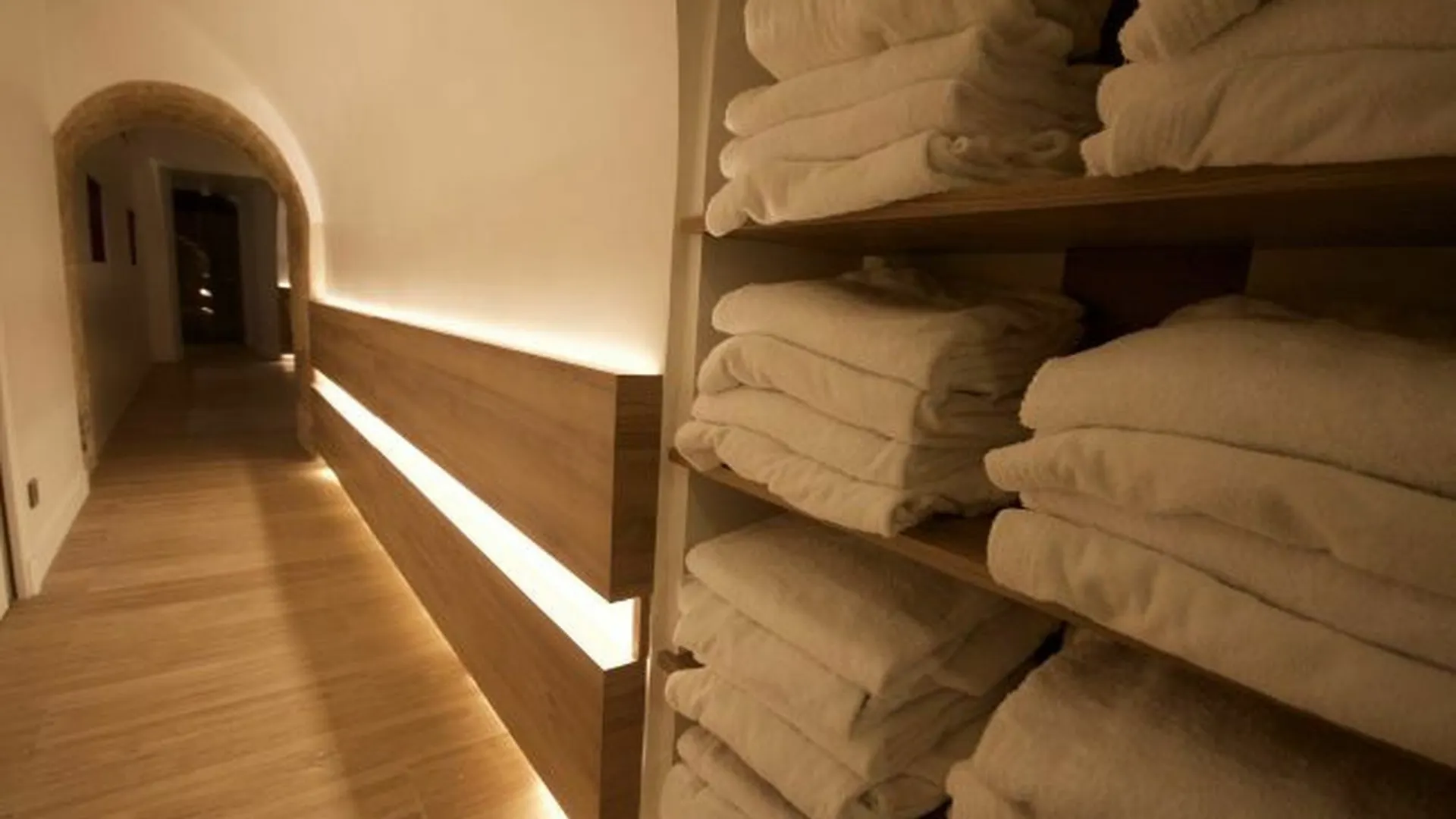 Hotel Bresil Opera Spa Paris 3*,